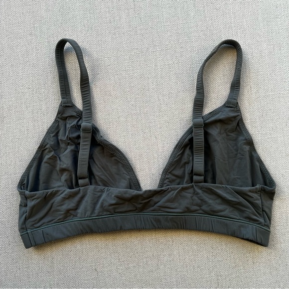 SKIMS Gray Fits Everybody Triangle Bralette - Picture 9 of 9